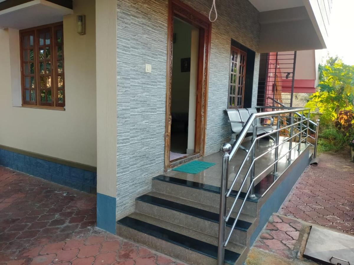 Maanyatha Home Stay Manipal Ngoại thất bức ảnh