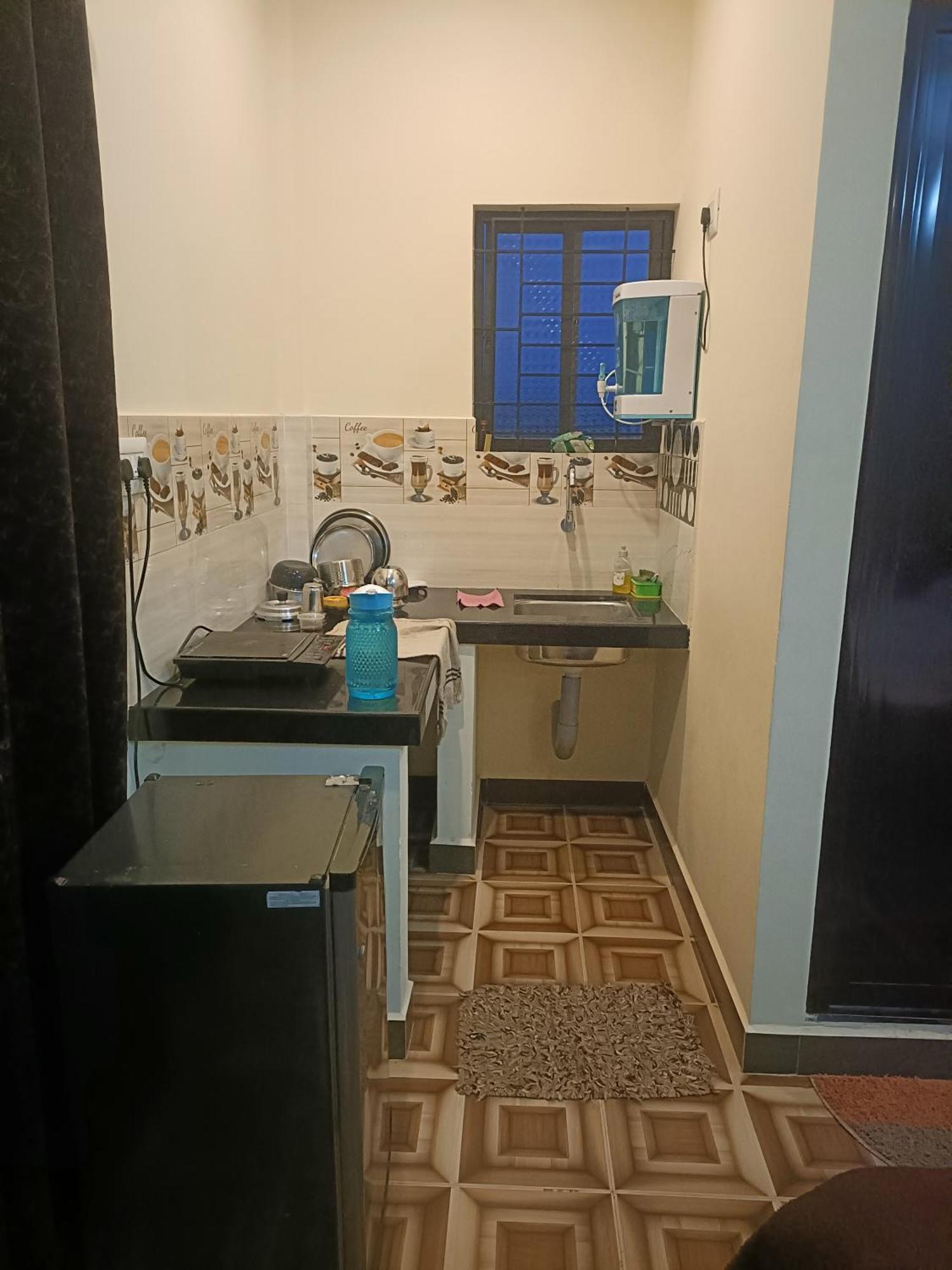 Maanyatha Home Stay Manipal Phòng bức ảnh